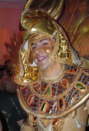 22 - DSCF3401 like a pharao - Lifeball 2005